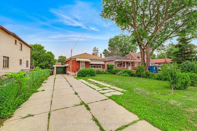 1085 Pharmacy Avenue