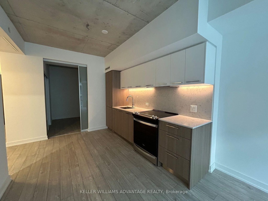 407 - 45 Baseball Place 4