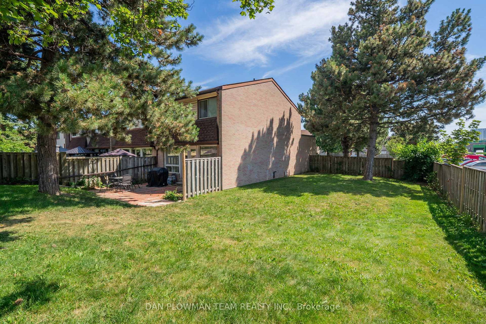 11 Livonia Place • #32 • Toronto, ON photo 27