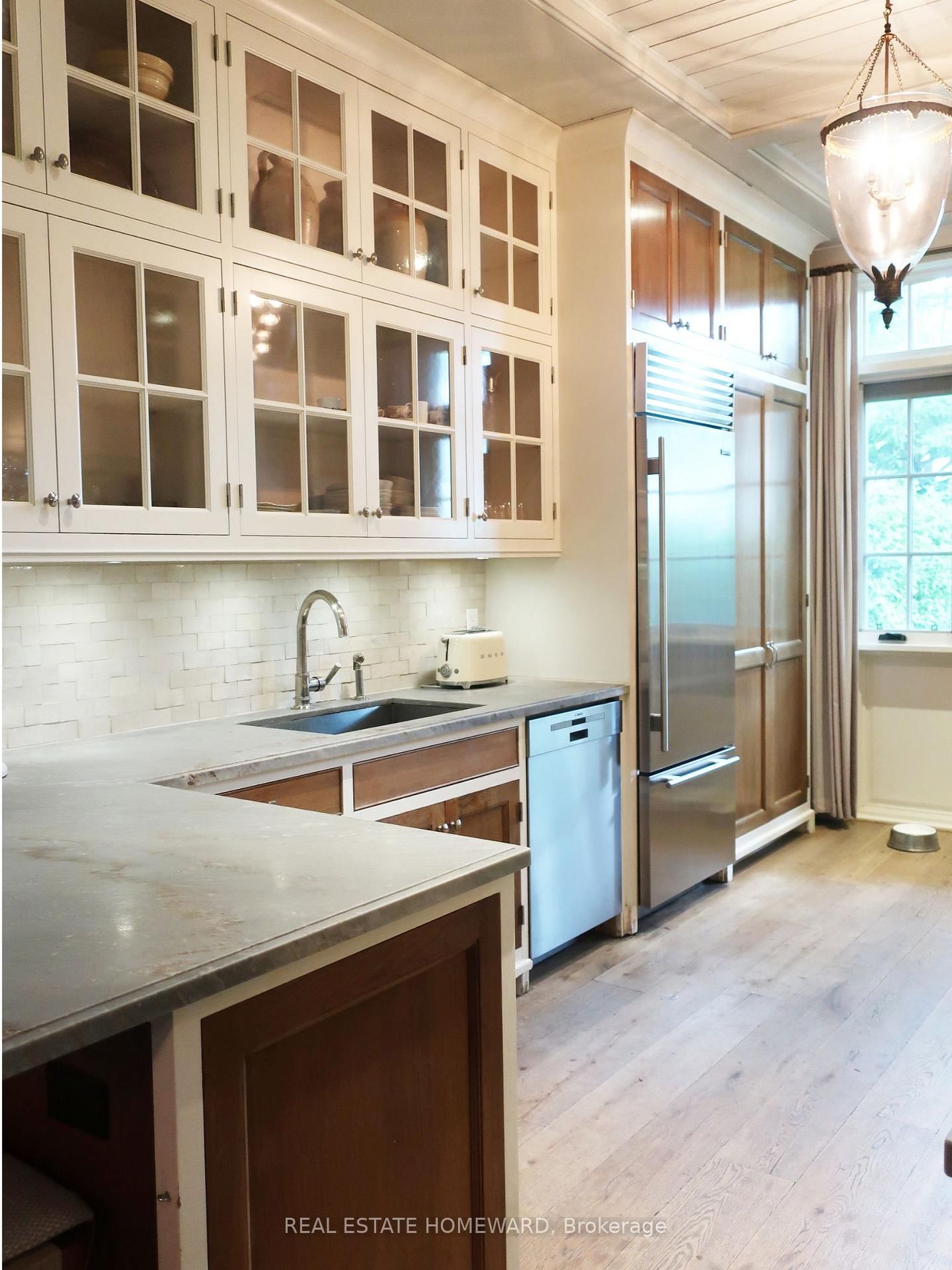 45 Grant Street • Toronto, ON photo 16