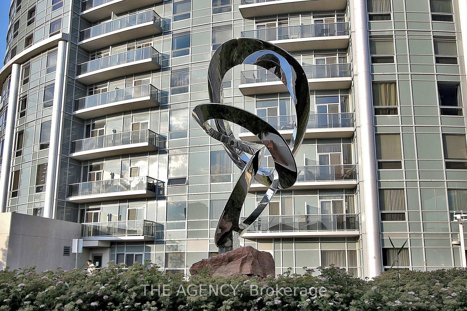 1015-135 Village Green Square, Toronto, ON, photo 3