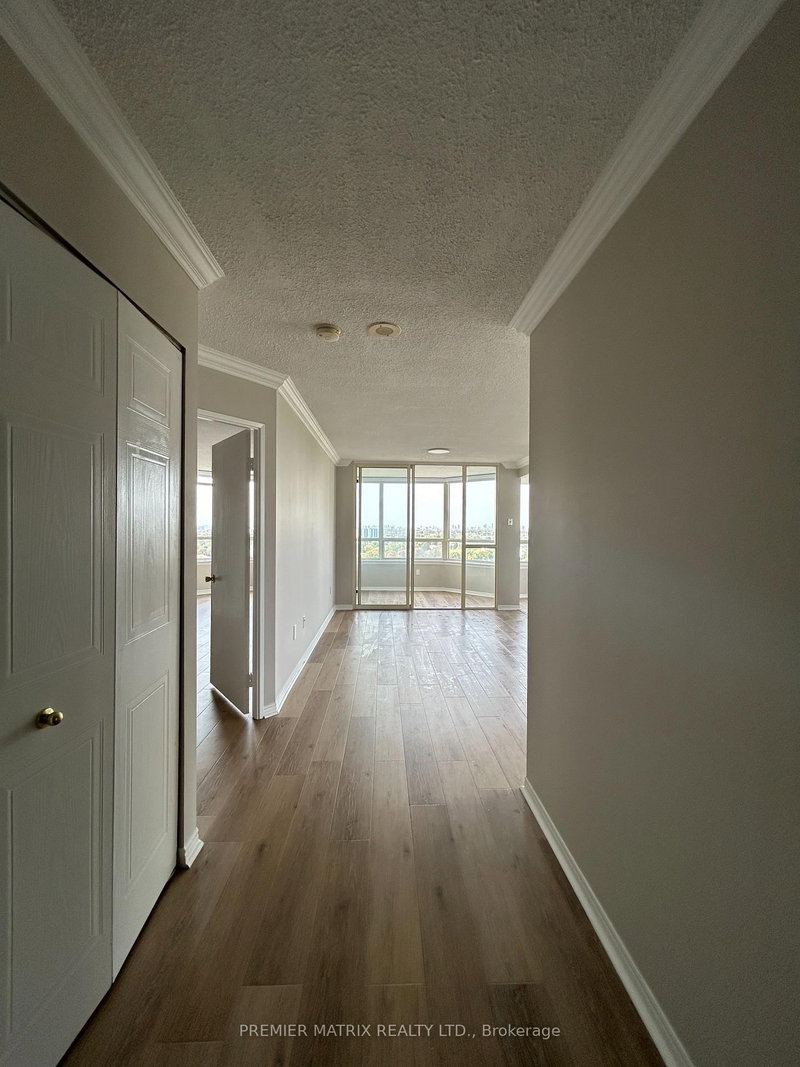 1421 - 3 Greystone Walk Drive