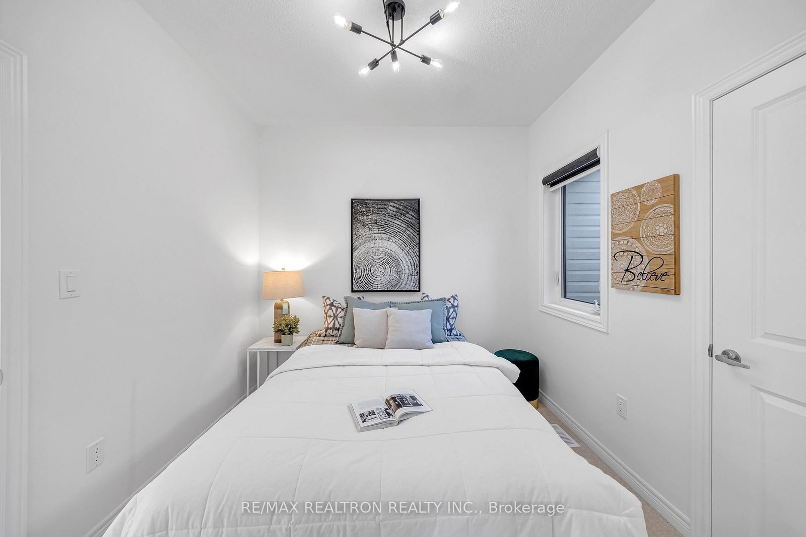 1280 Talisman Manor • Pickering, ON photo 26