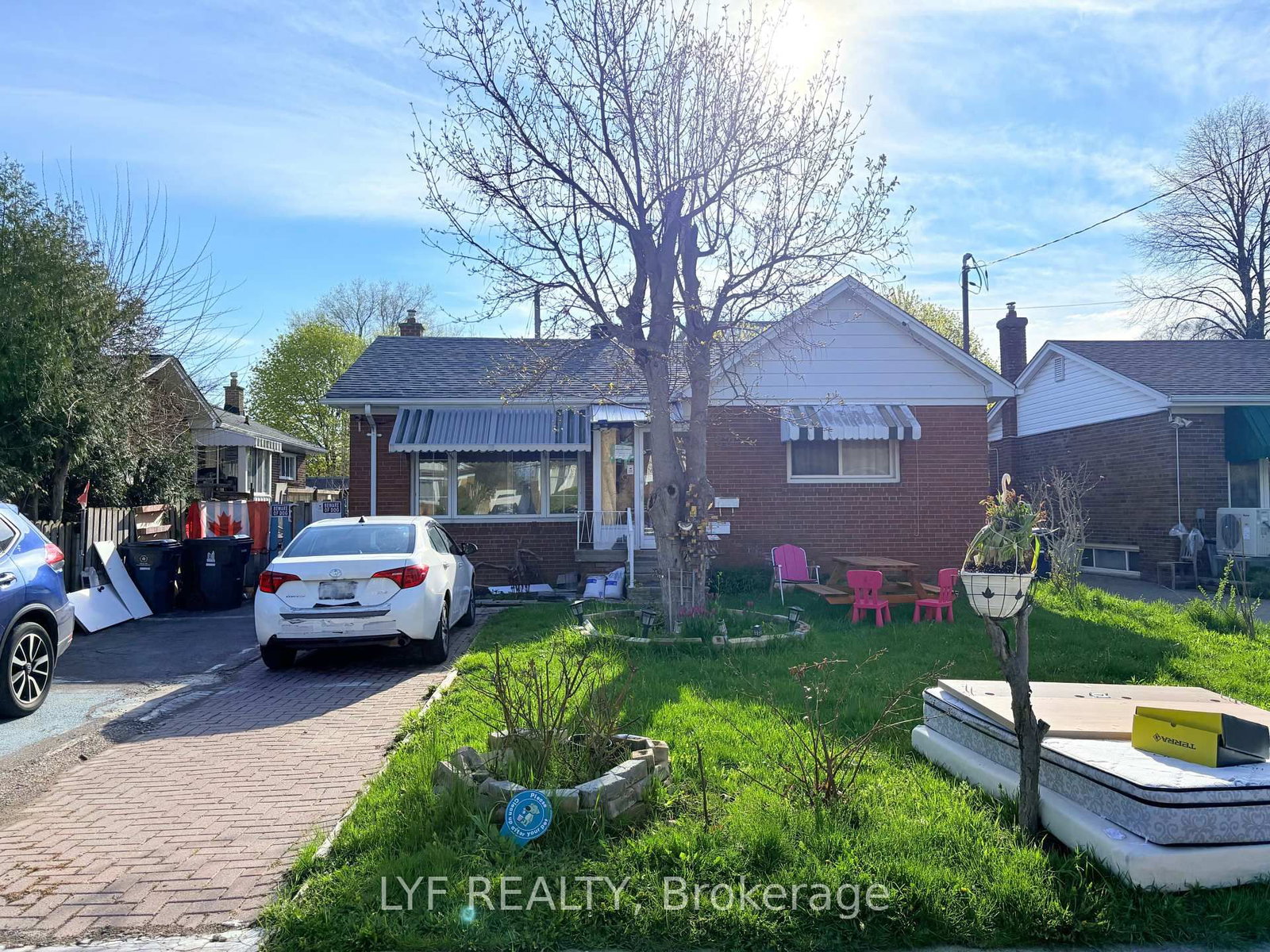 BSMT-22 Ivordale Crescent, Toronto, ON