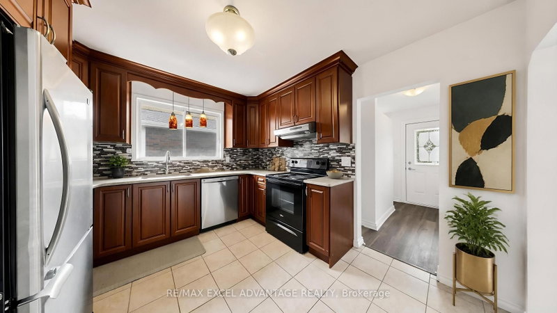 Main - 479 Lowell Avenue