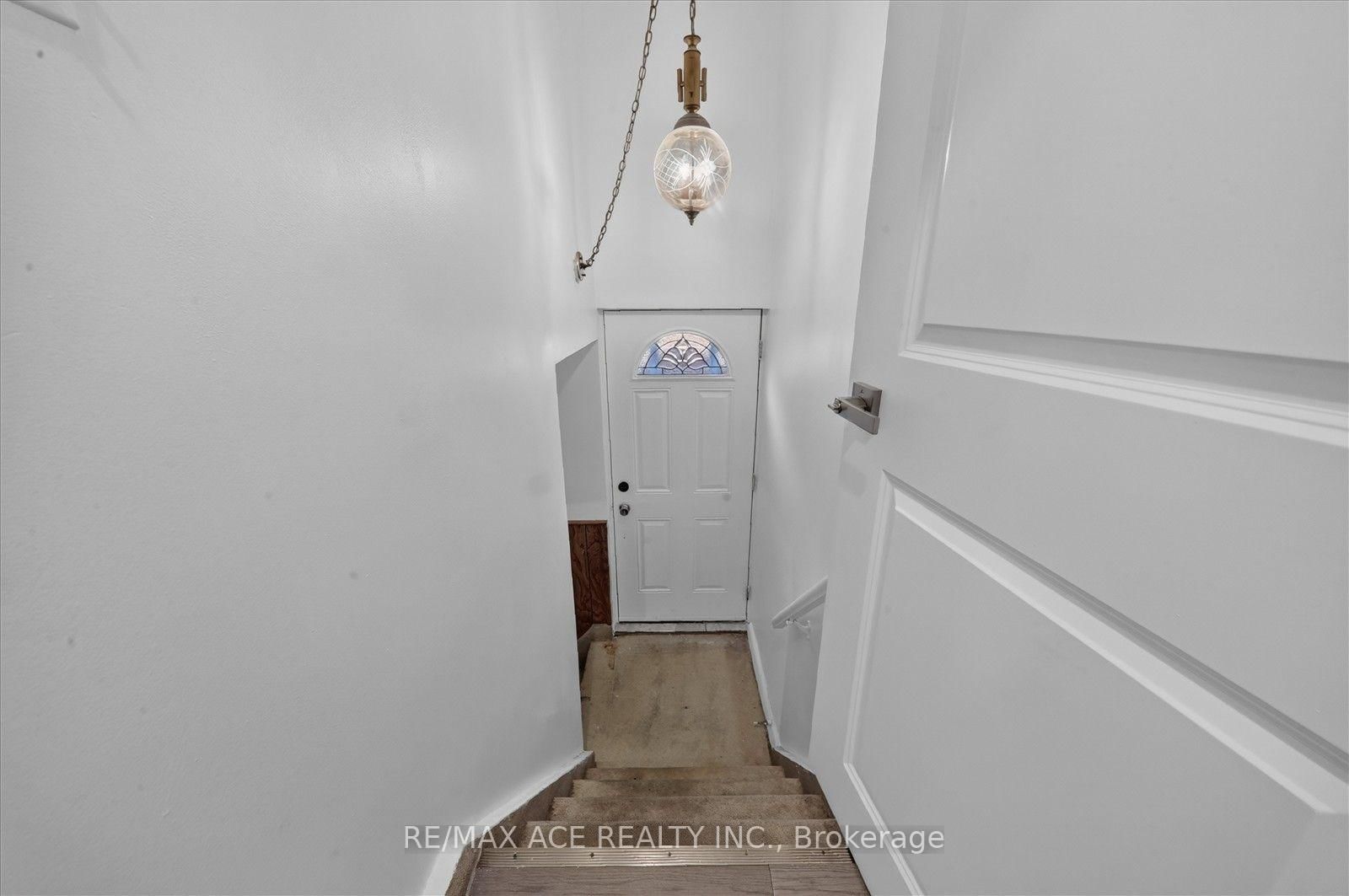 60 Chillery Avenue • Toronto, ON photo 24