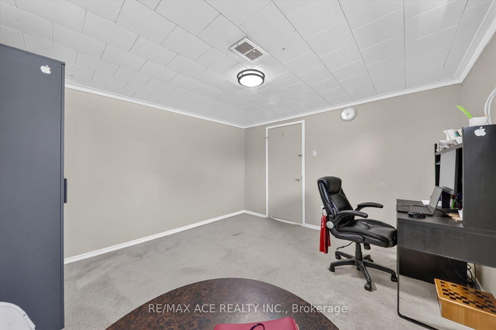 60 Chillery Avenue • Toronto, ON photo 29