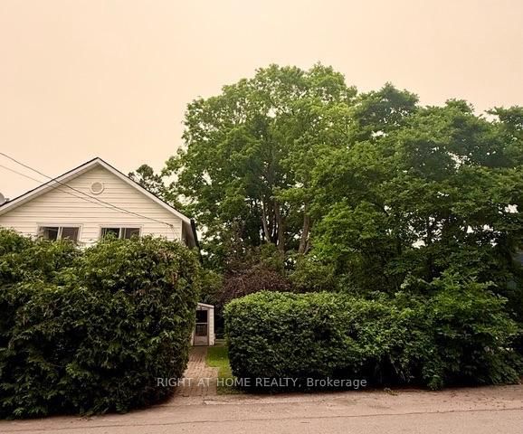 4893 Victoria Street • Pickering, ON photo 8