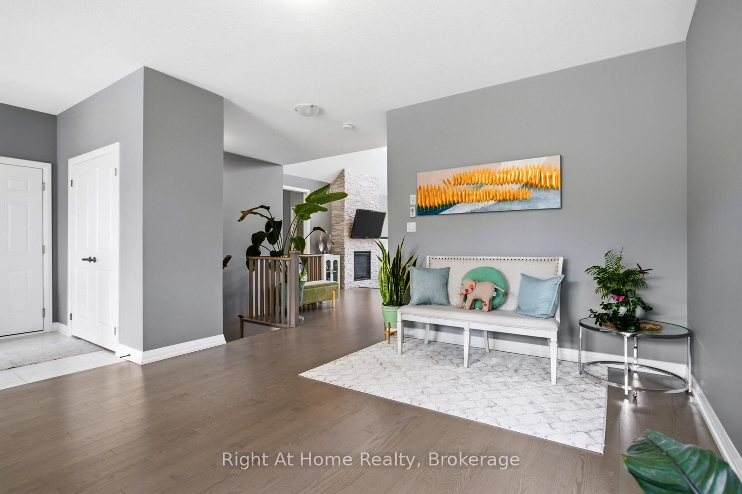 46 E Holtby Court • Scugog, ON photo 3