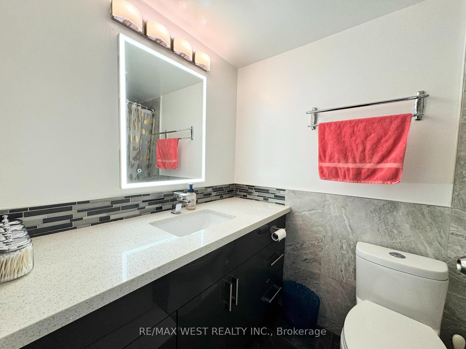 3380 Eglinton Avenue E • #801 • Toronto, ON photo 10