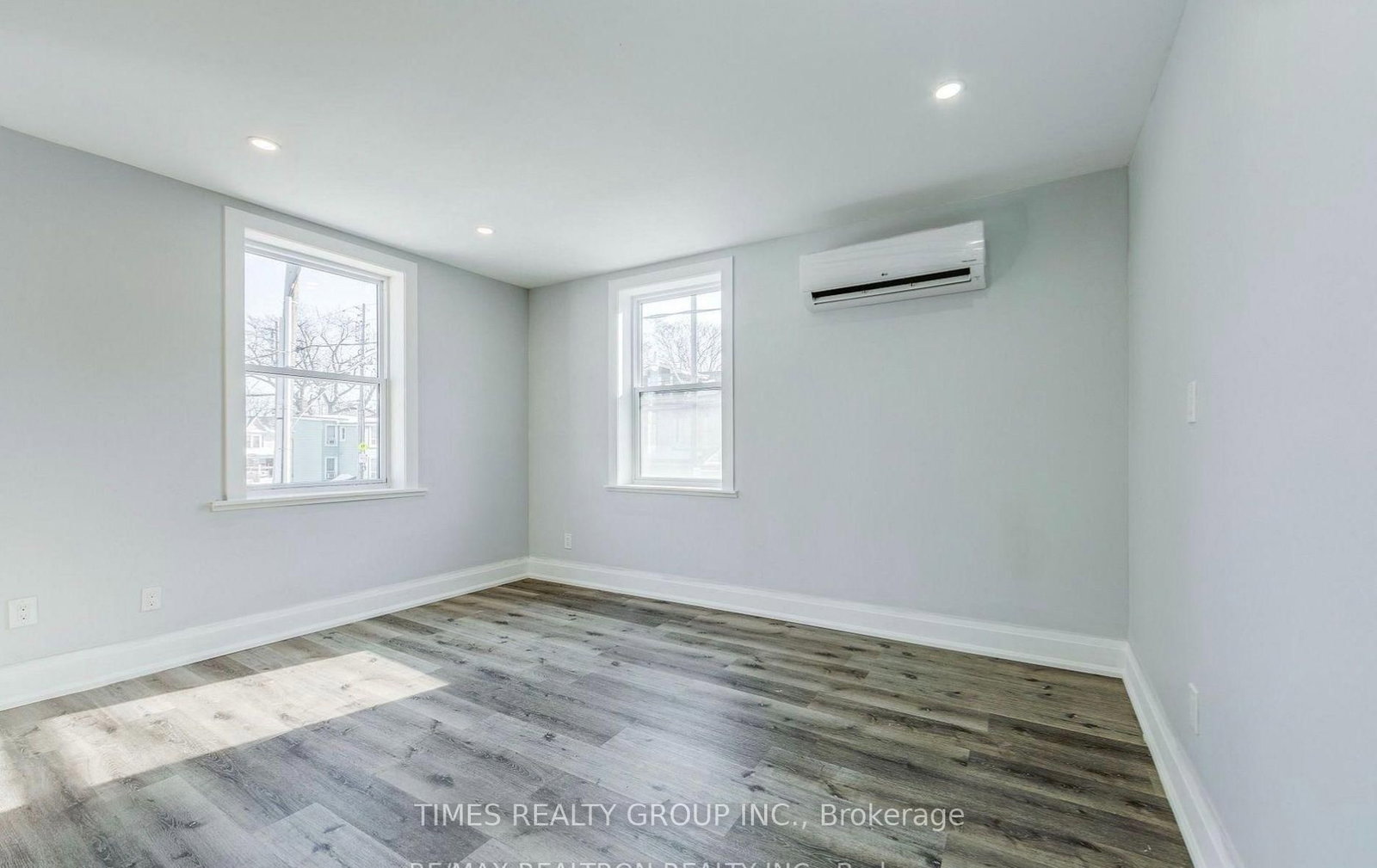 5-1480 Dundas Street, Toronto, ON, photo 3