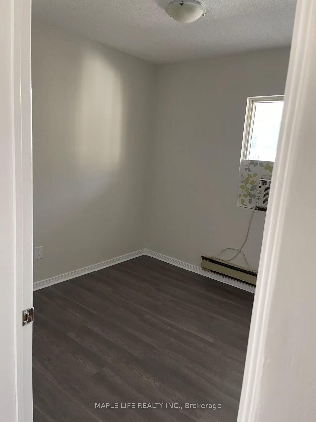 Unit 3-623 Gerrard Street, Toronto, ON, photo 5