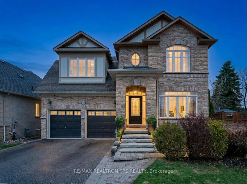 555 Kingsfield Loop, Oshawa, Ontario