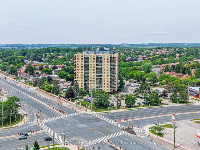 602 - 2 Westney Road N