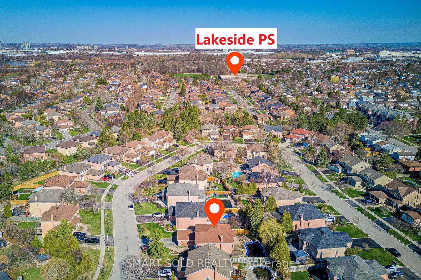 33 Love Crescent • Ajax, ON photo 8