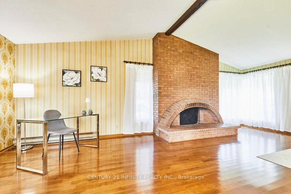1 Goodland Gate • Toronto, ON photo 10