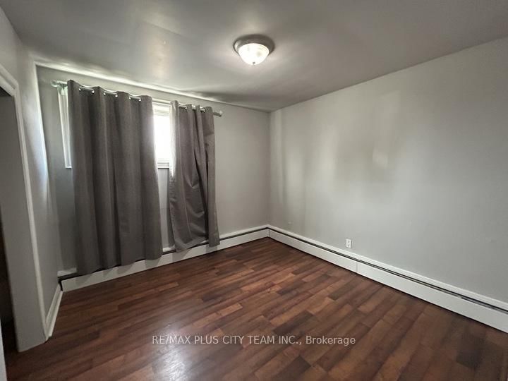 #02 - 164 Westmount Street