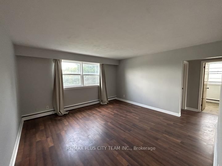 01 - 399 Elmgrove Avenue
