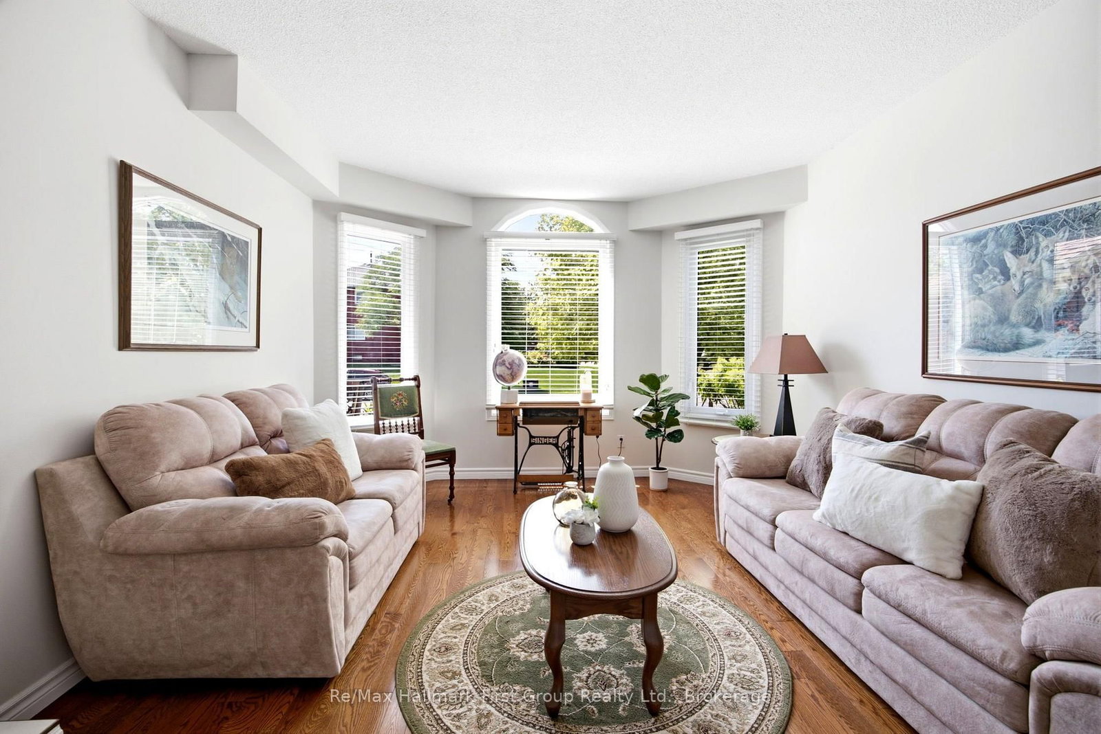 1 Glencedar Crescent • Whitby, ON photo 10