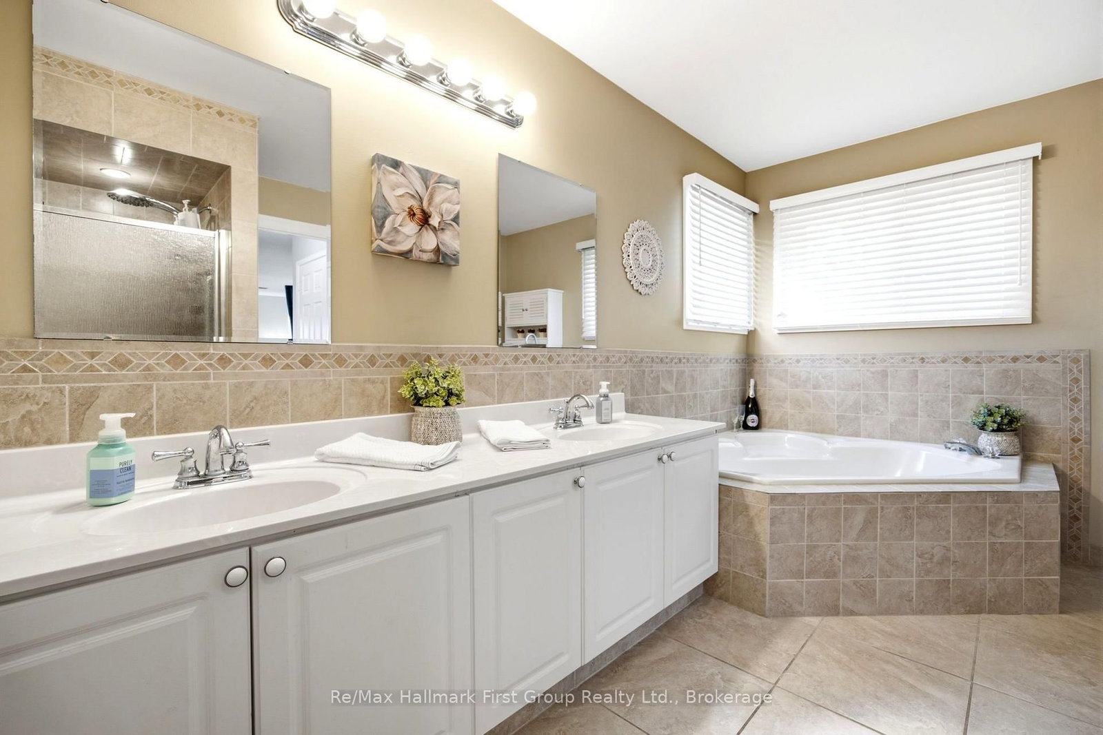 1 Glencedar Crescent • Whitby, ON photo 27