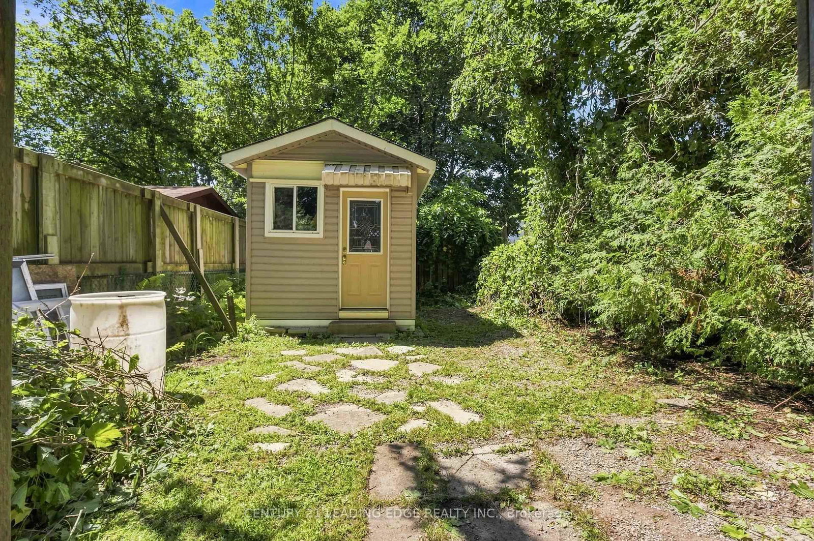 1128 Valley Court N • Oshawa, ON photo 32