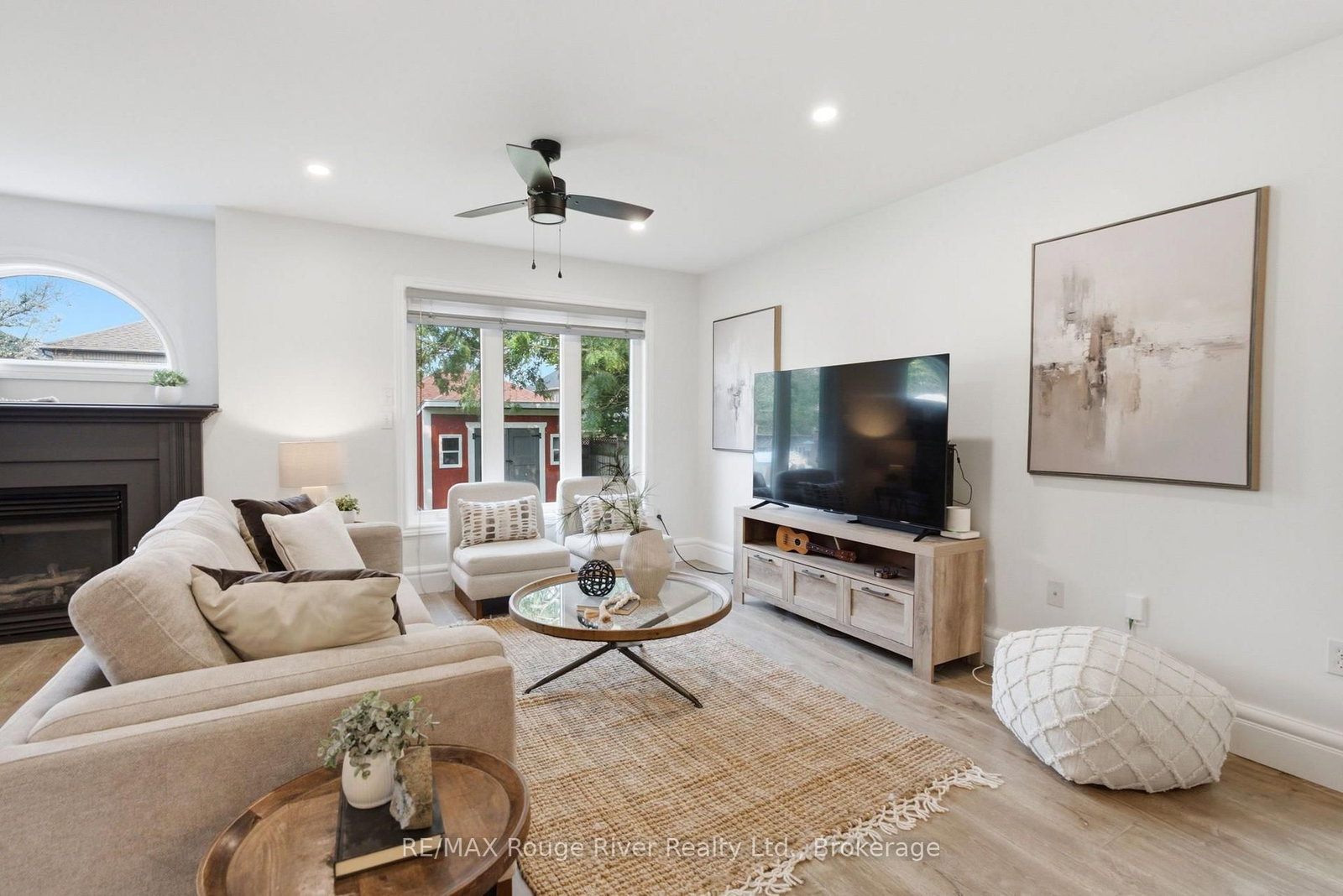 17 Floree Street • Whitby, ON photo 9