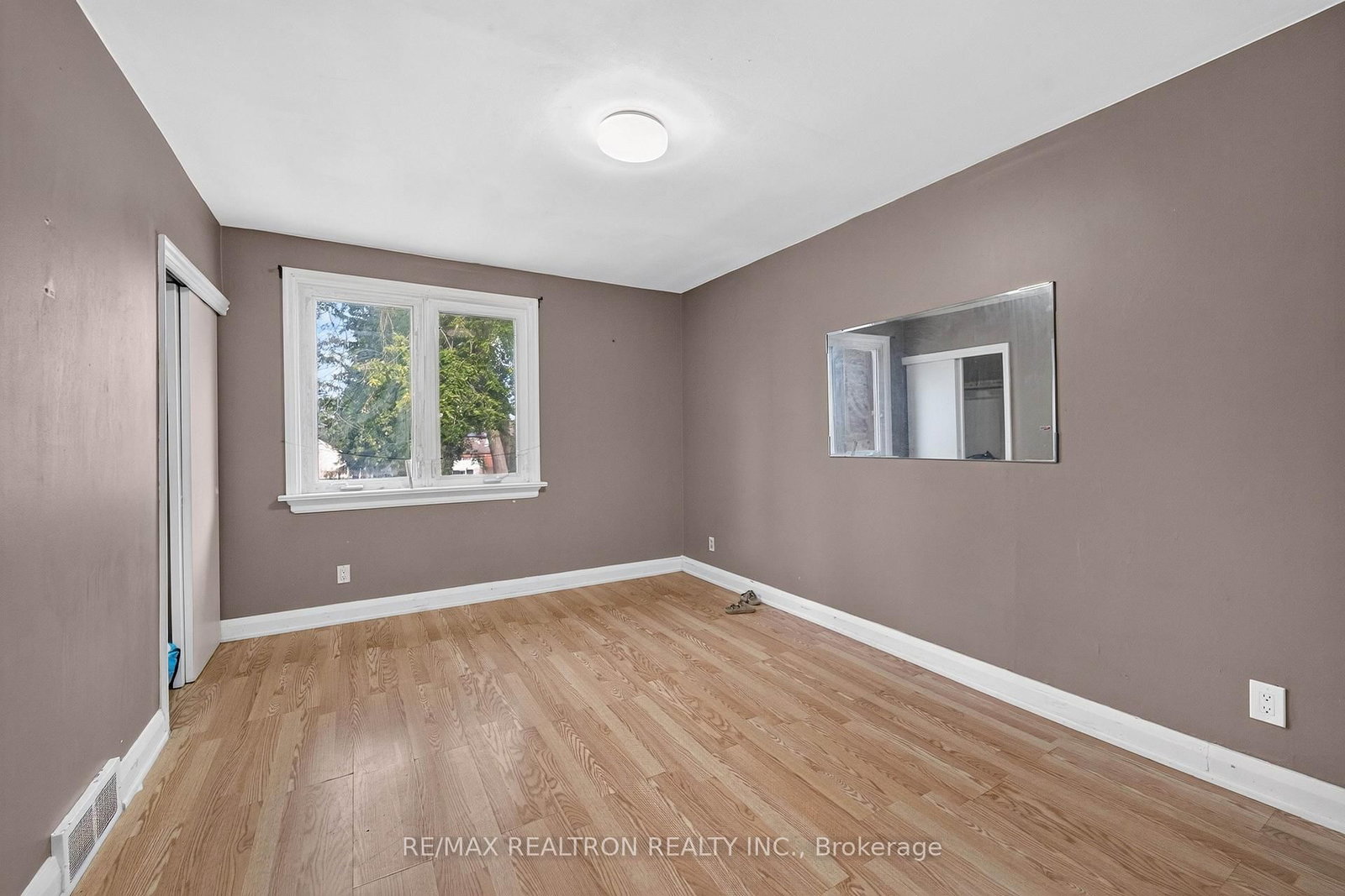 400 Manse Road • Toronto, ON photo 20