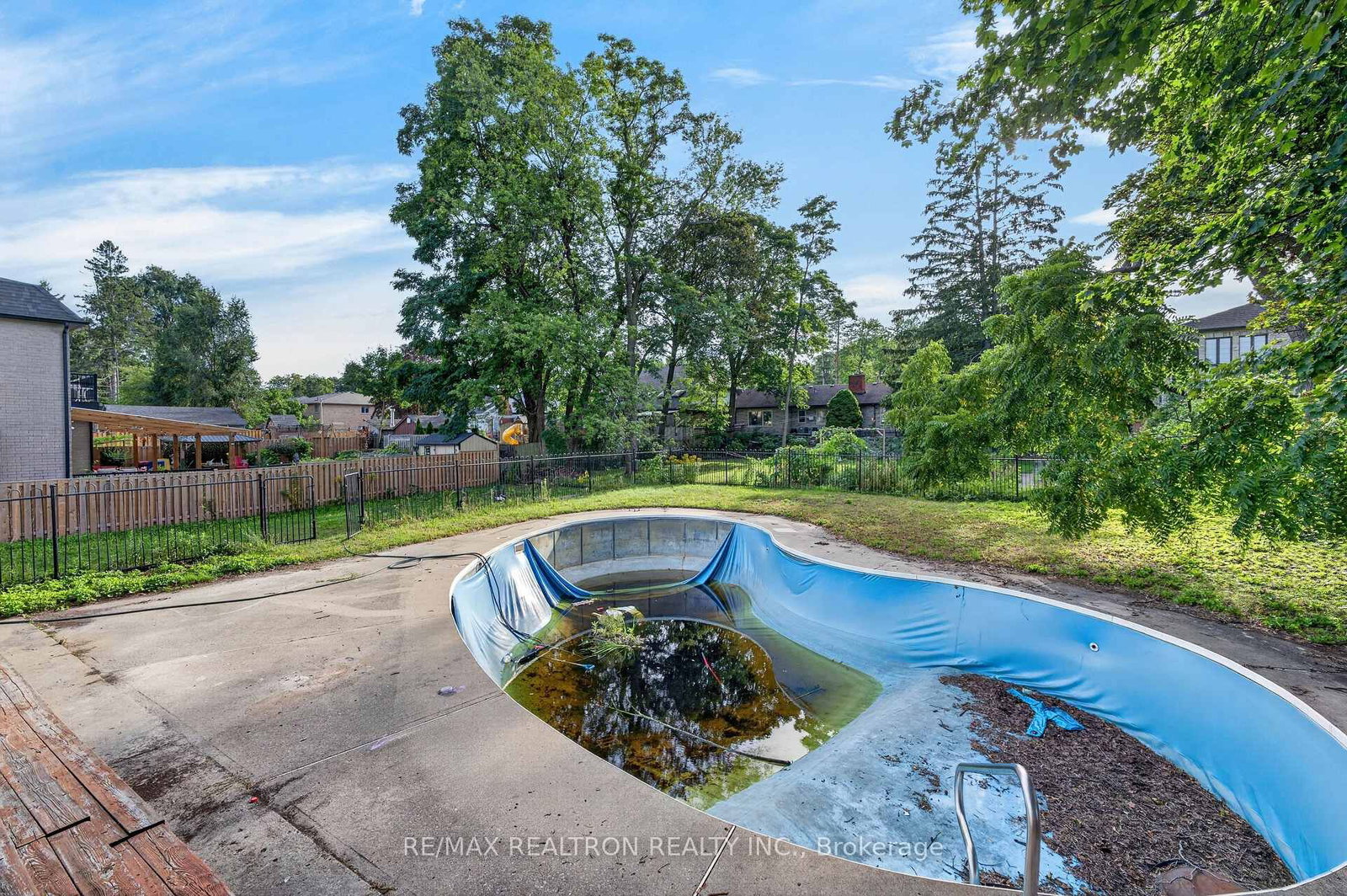 400 Manse Road • Toronto, ON photo 29