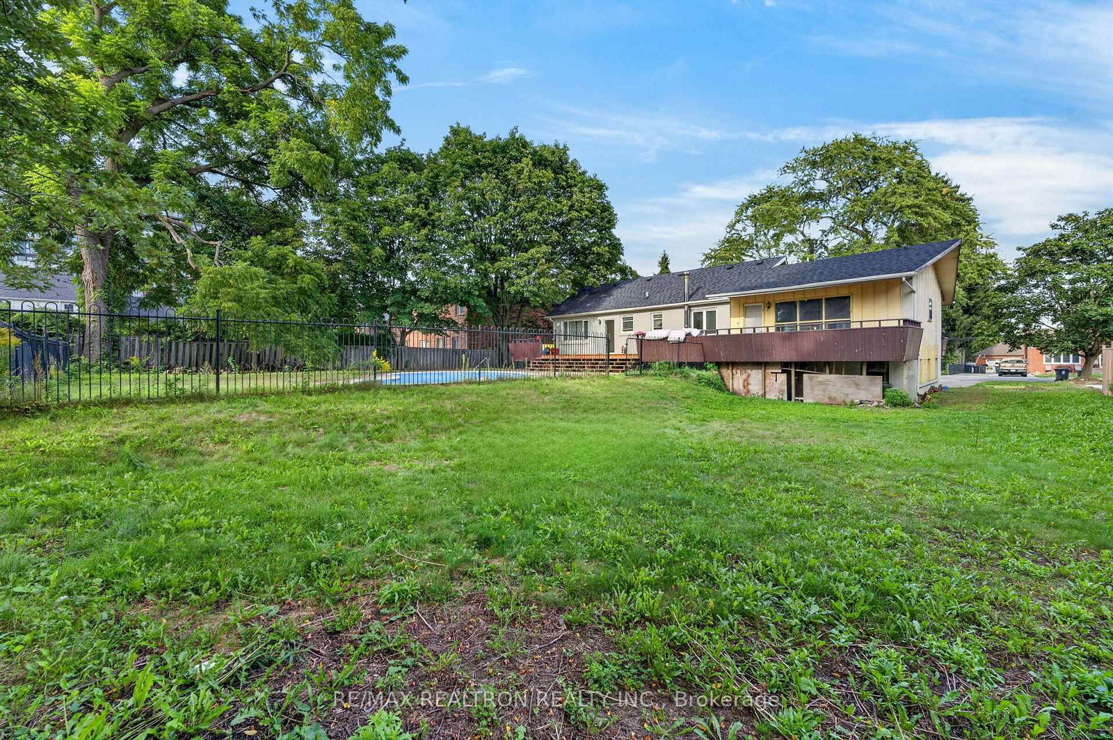 400 Manse Road • Toronto, ON photo 37