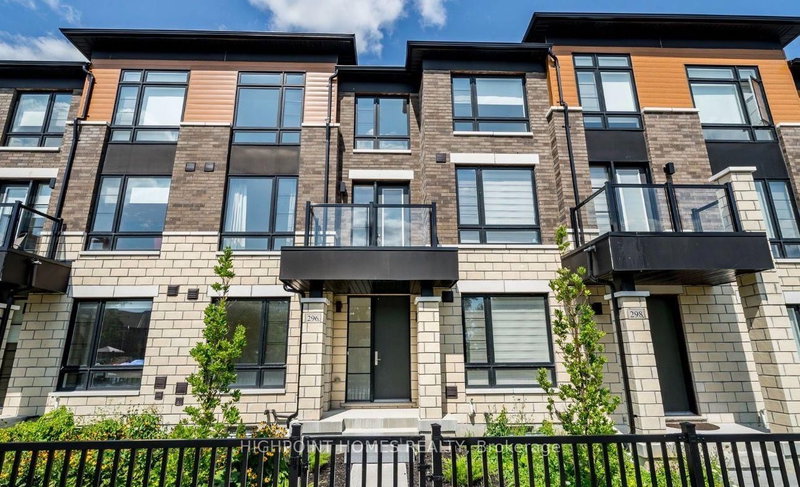 296 Carnwith Drive E, Whitby