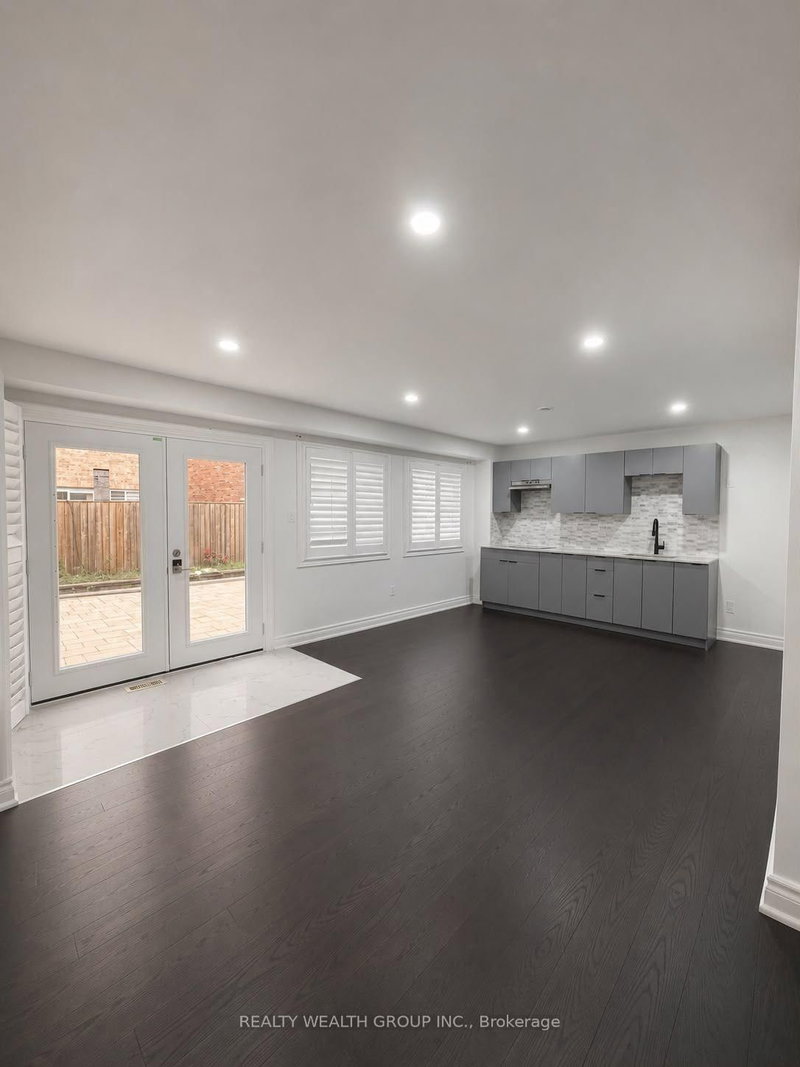 home for lease on Ground-13 Brider Crescent