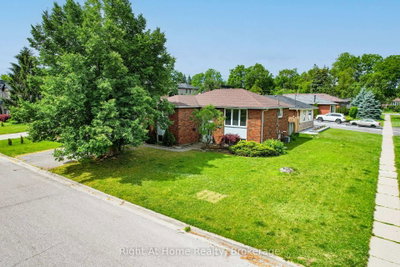 833 Vicki Drive • Pickering, ON photo 3