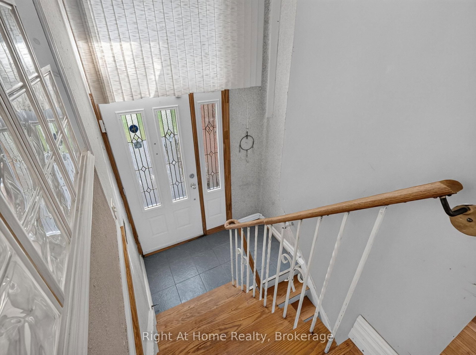833 Vicki Drive • Pickering, ON photo 7