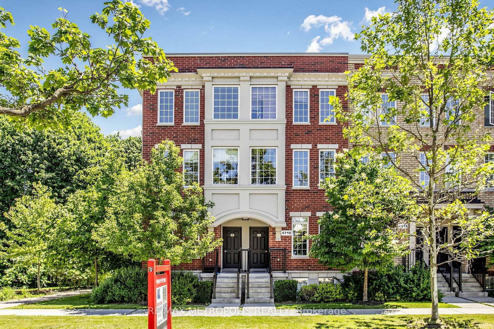 2-4715 Kingston Road, Toronto, ON