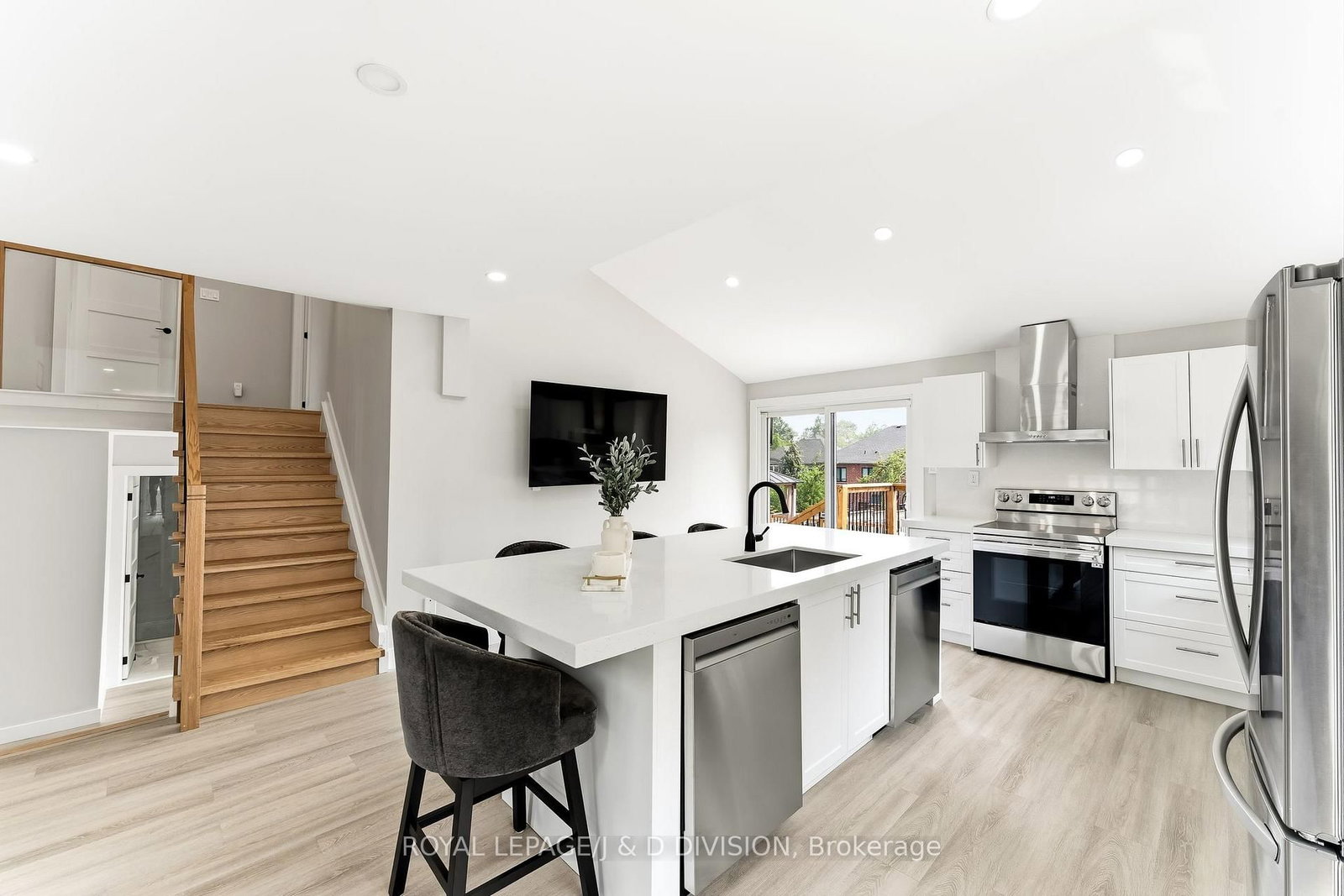 1893 Spruce Hill Road • Pickering, ON photo 11