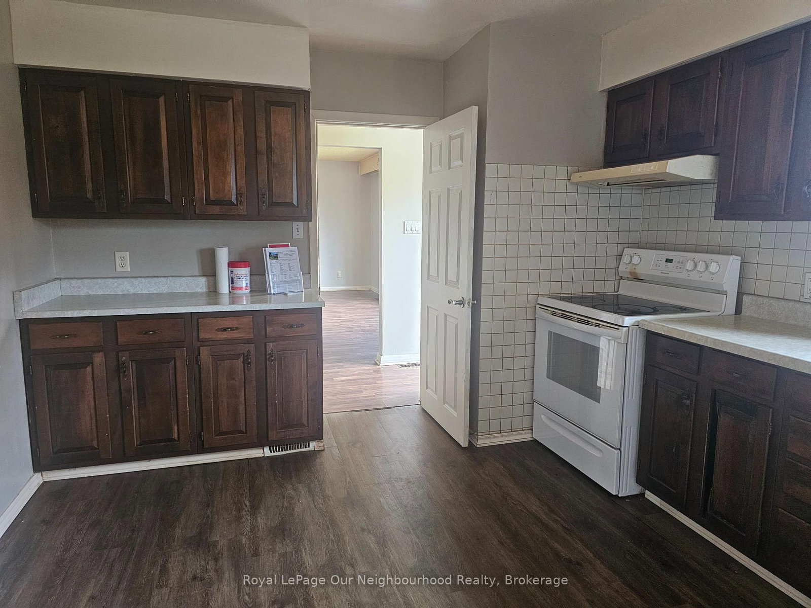 1500 Lakeside Street • Oshawa, ON photo 5