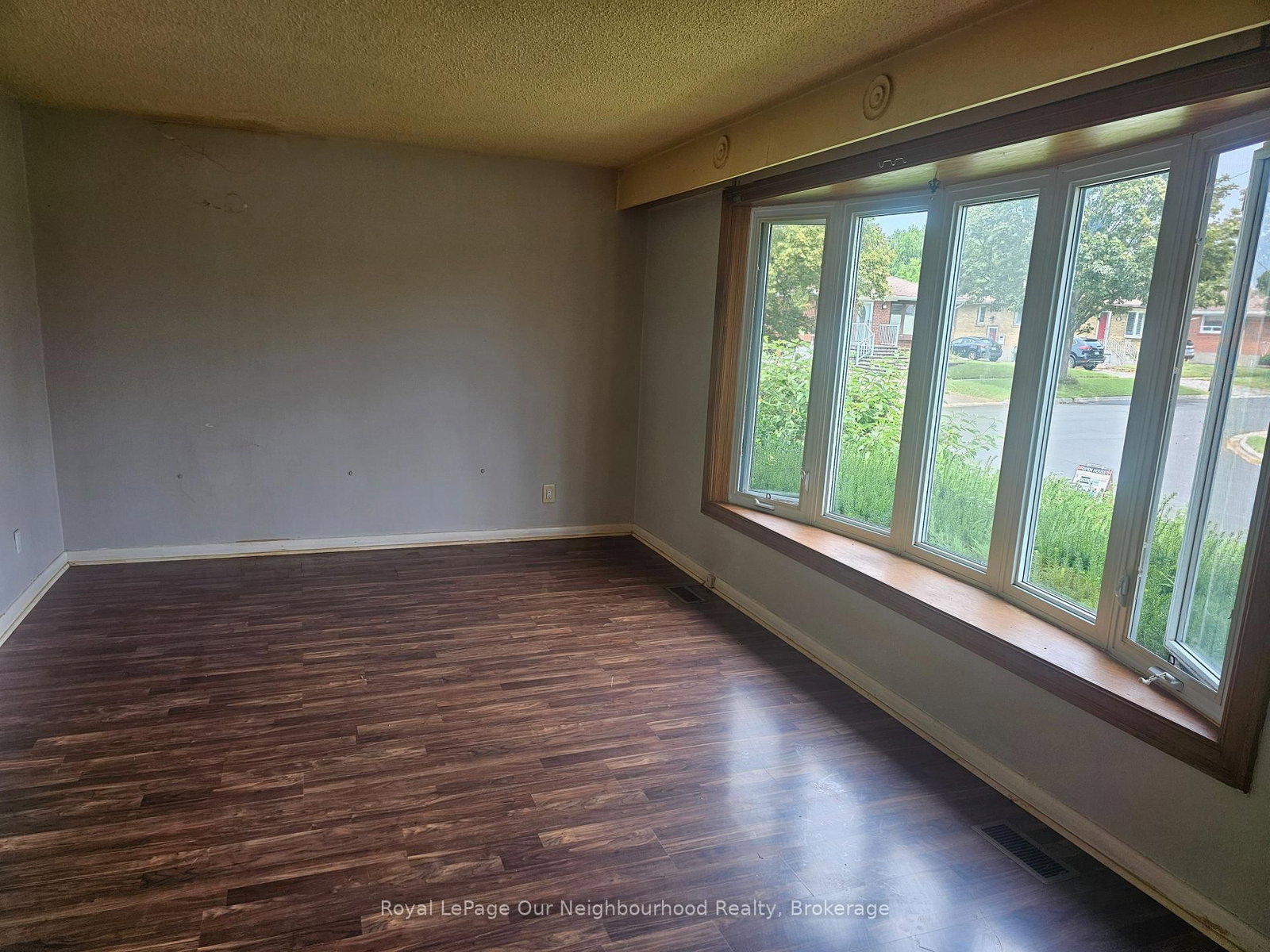 1500 Lakeside Street • Oshawa, ON photo 7