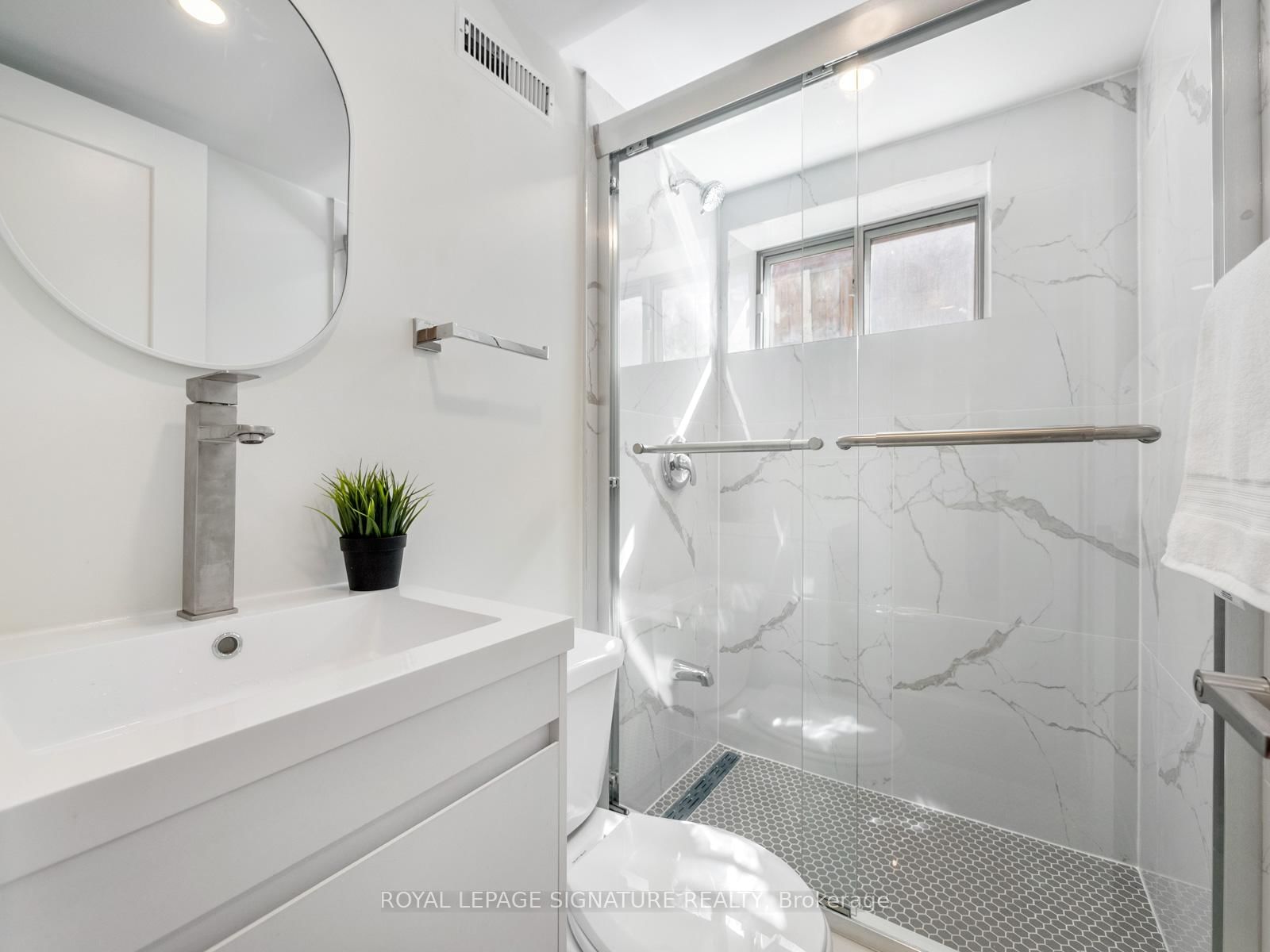 30 Japonica Road • Toronto, ON photo 43
