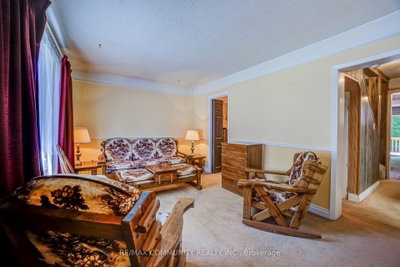 449 N Ritson Road • Oshawa, ON photo 5