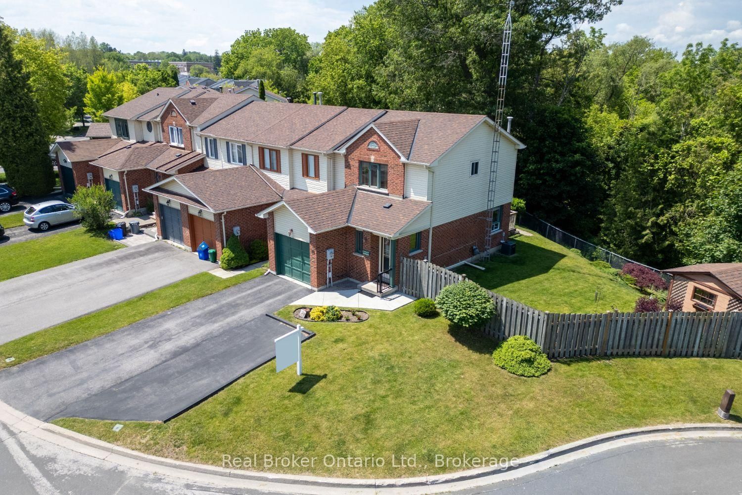 10 Climie Court • Clarington, ON photo 1