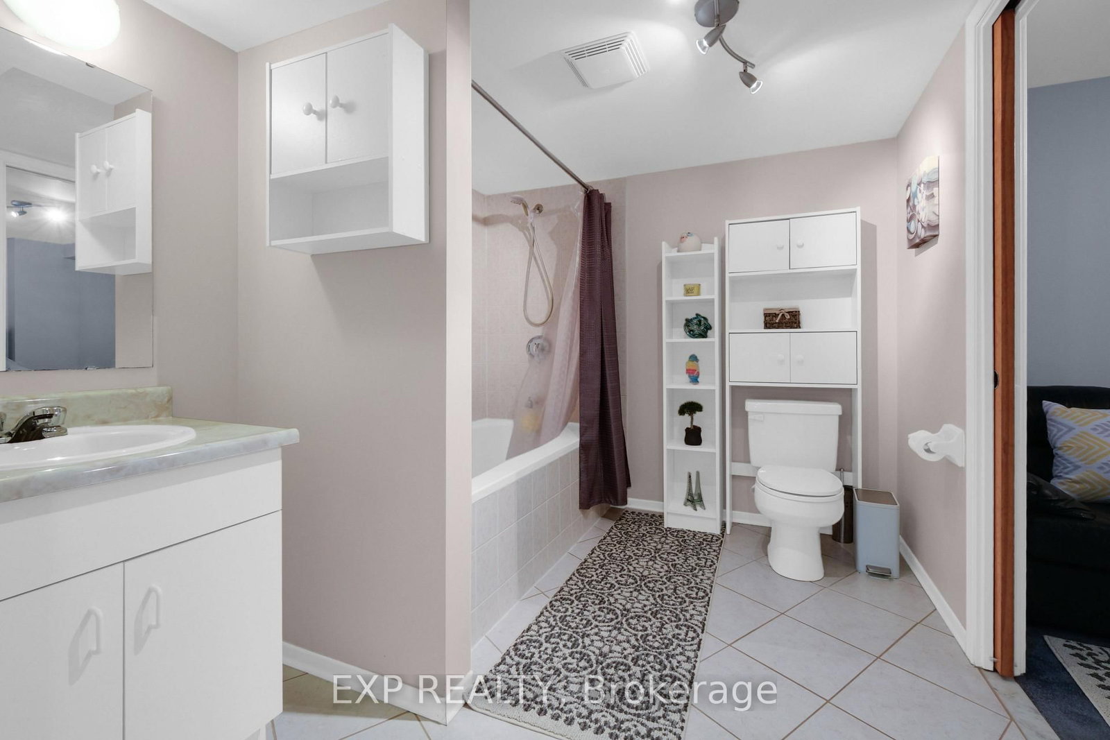 548 Ormond Drive • Oshawa, ON photo 23