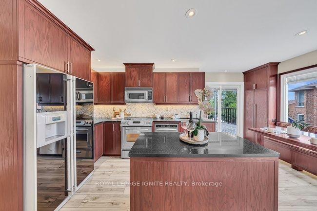 1003 Maury Crescent • Pickering, ON photo 12