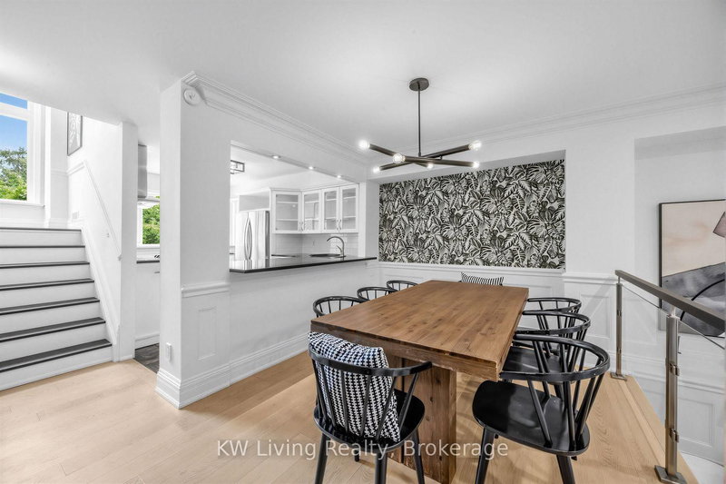TH7 - 155 Woodbine Avenue