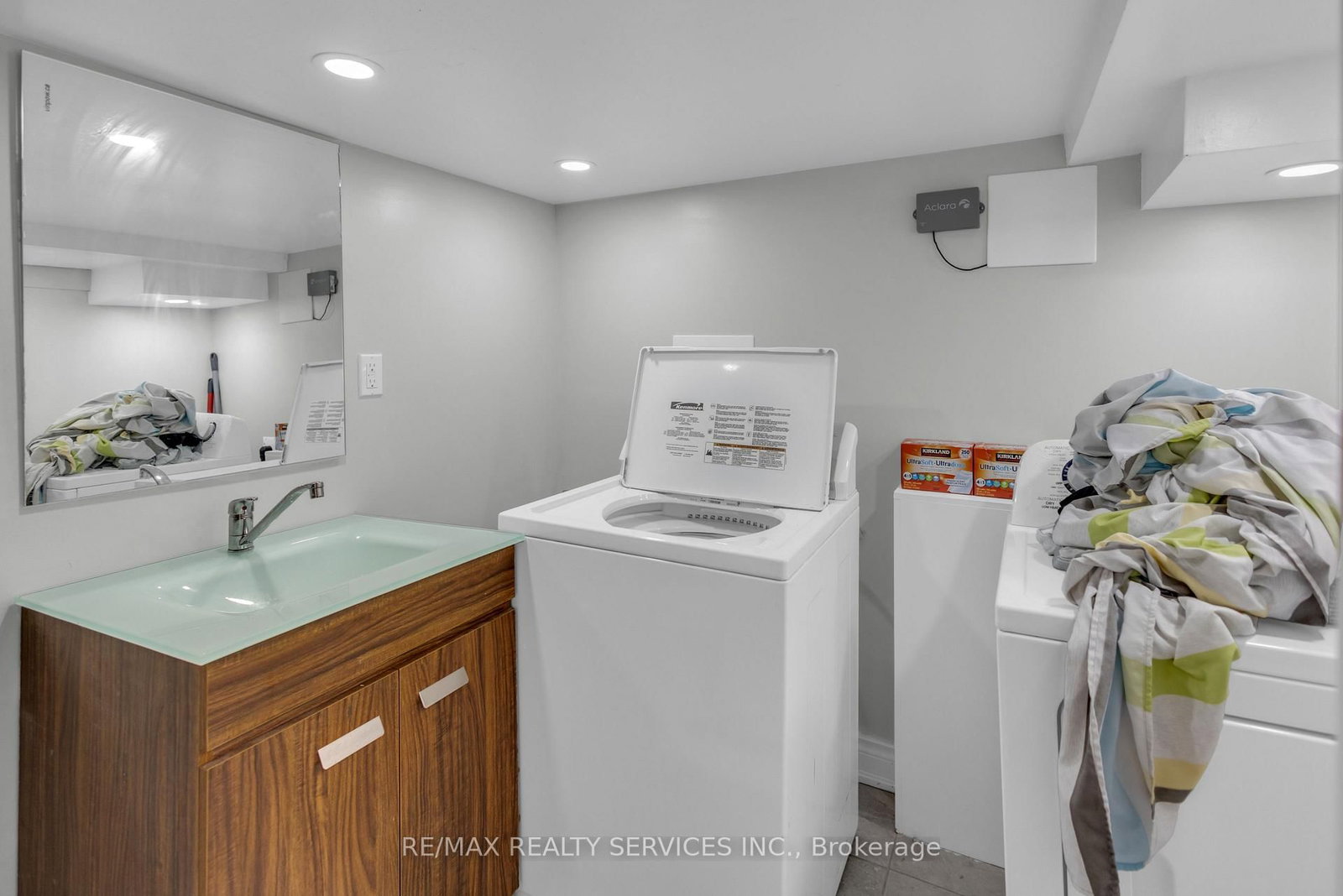 827 Craven Road • Toronto, ON photo 10