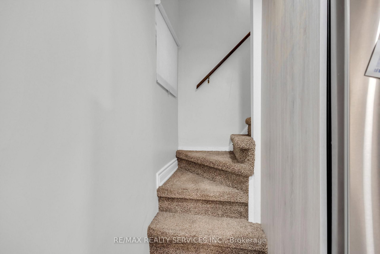 827 Craven Road • Toronto, ON photo 34