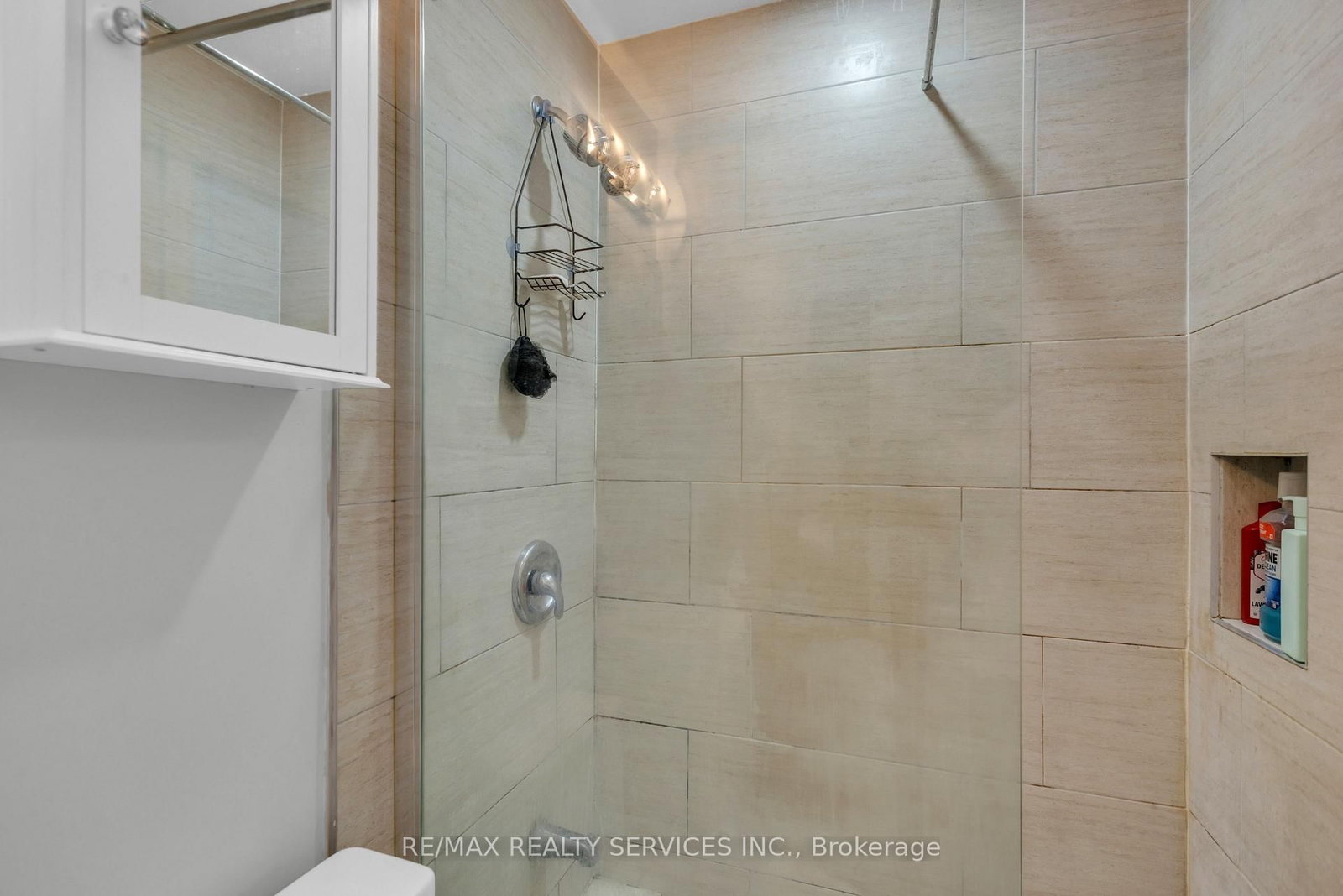 827 Craven Road • Toronto, ON photo 38