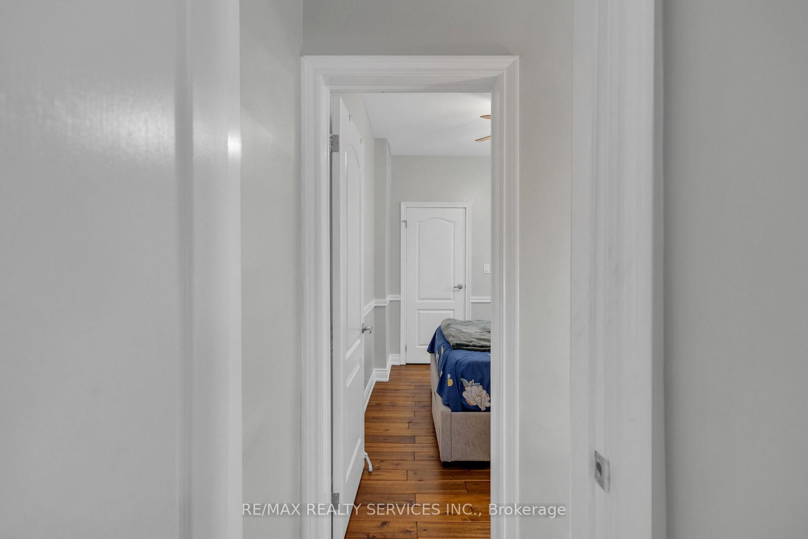 827 Craven Road • Toronto, ON photo 39