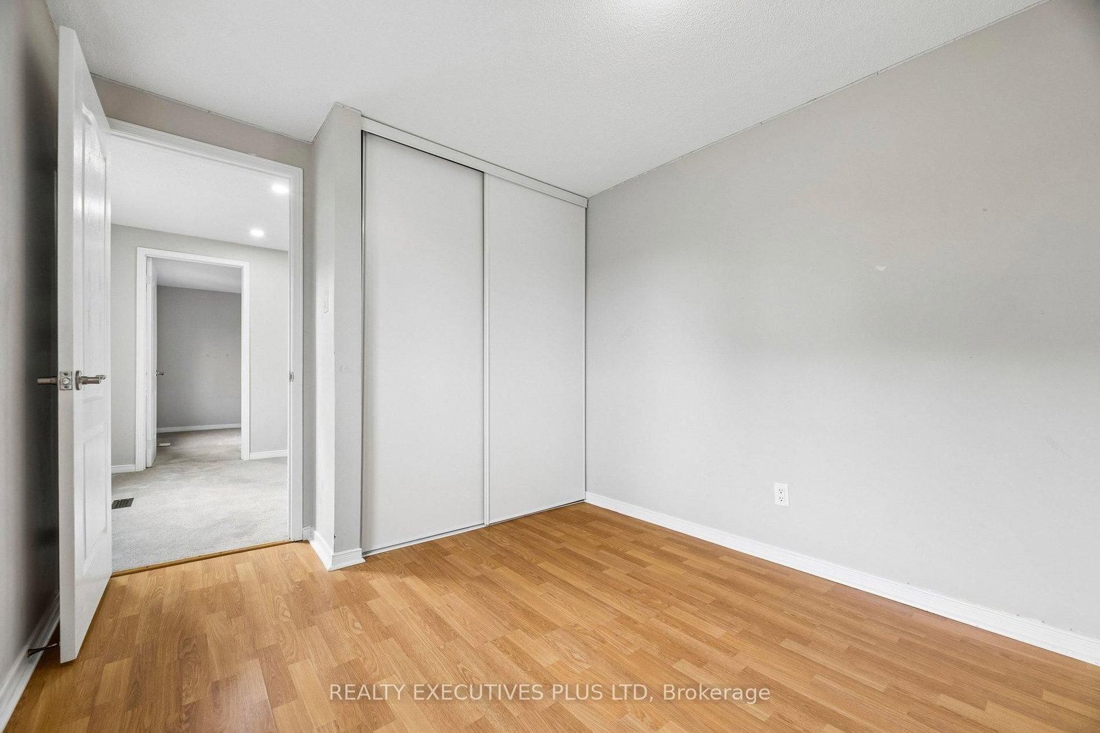 693 Barnes Crescent • Oshawa, ON photo 33