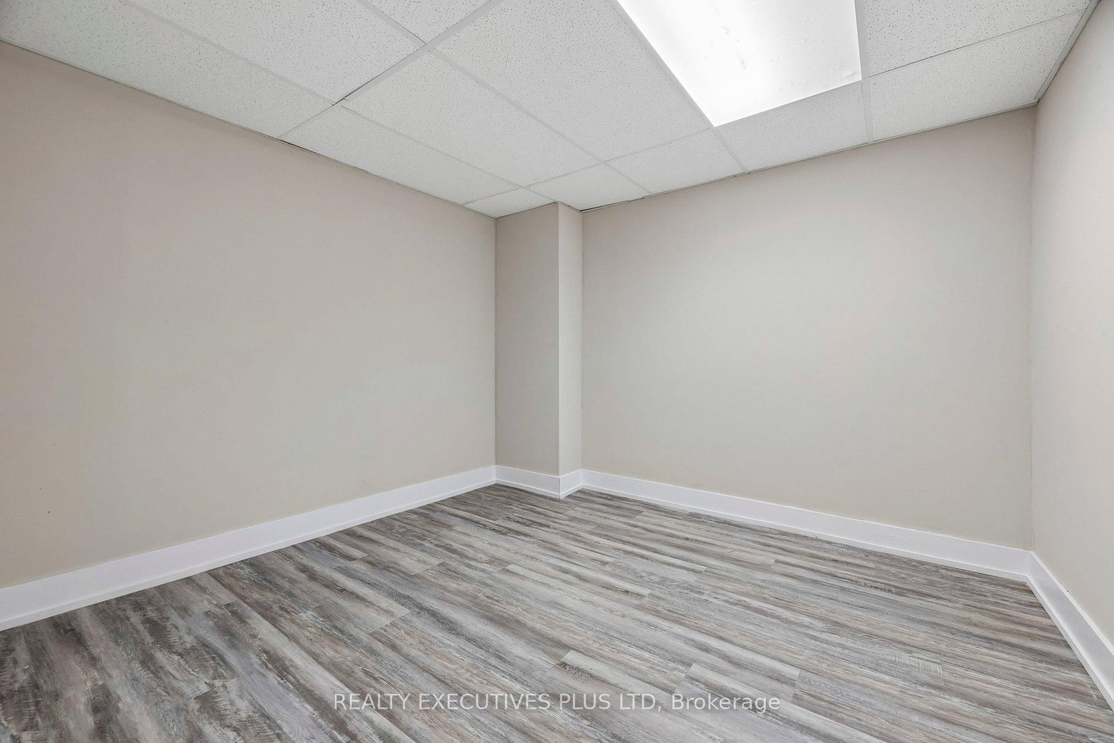 693 Barnes Crescent • Oshawa, ON photo 39