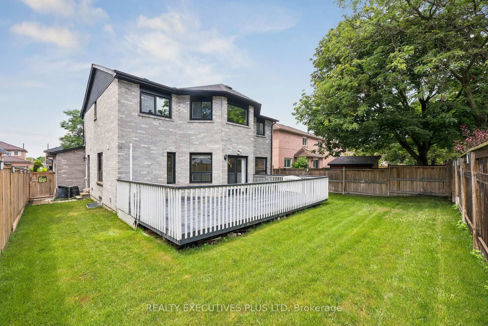 693 Barnes Crescent • Oshawa, ON photo 45